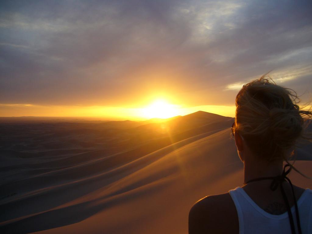 Golden Gobi Hostel & Tours Ułan Bator Zewnętrze zdjęcie
