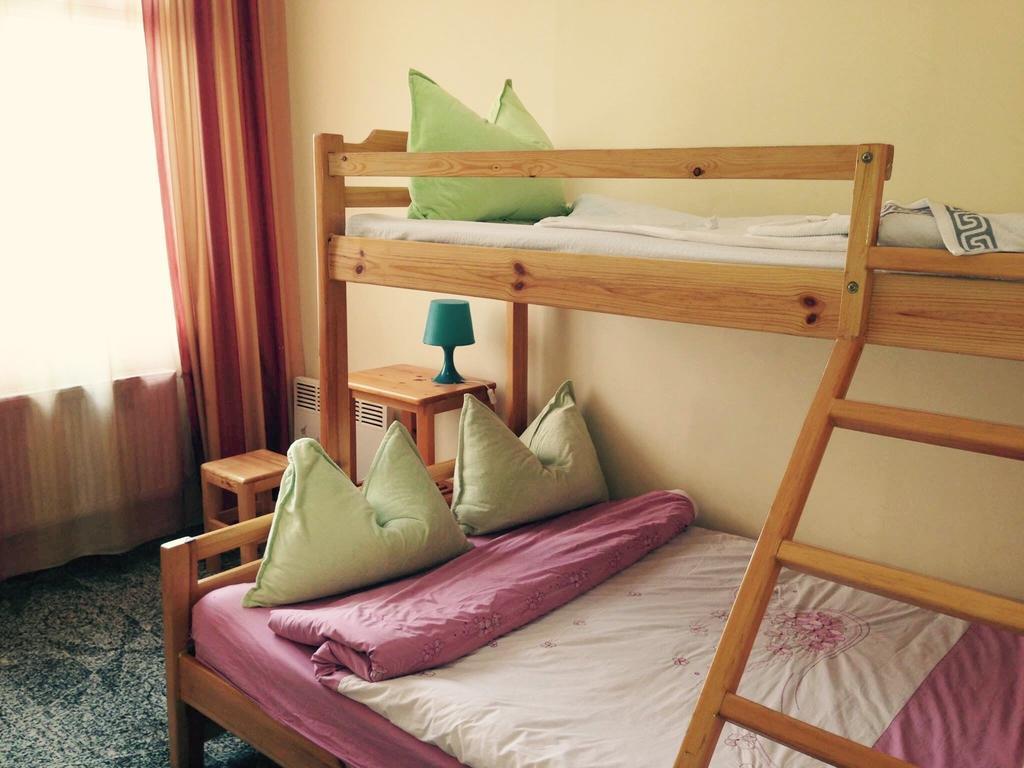 Golden Gobi Hostel & Tours Ułan Bator Pokój zdjęcie
